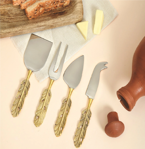 Impresionantes Sets de Queso de Latón en Oferta: Cortadores, Coladores, Cuchillos y Tenedores de Alta Calidad para Buffet - Product Image 3