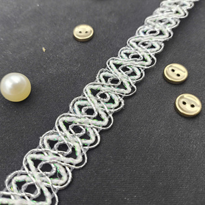 Dentelle Chevron Métallique Style Français 2,6 cm - Tissu Vintage de Luxe Écologique pour Déguisements et Cadeaux - Product Image 1