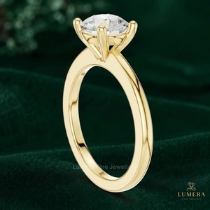 Anillo de compromiso con diamante redondo cultivado en laboratorio, anillo solitario de oro macizo de cuatro puntas, anillo minimalista para uso diario para mujer - Product Image 3