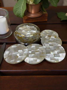 Sous-verres modernes de qualité supérieure en nacre avec une magnifique finition artisanale pour une décoration de table élégante et une utilisation en anniversaire - Product Image 5