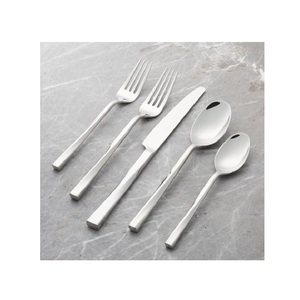 Couverts en métal contemporains pour une décoration de table, conçus pour des arrangements harmonieux et un plaisir de repas quotidien - Product Image 1