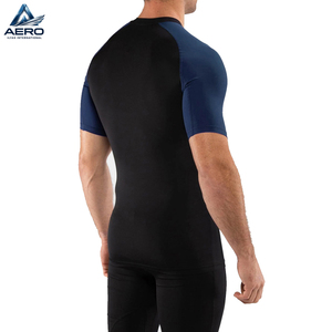 T-shirts de compression respirants à manches courtes pour hommes, fabriqués au Pakistan, de qualité supérieure, en noir, vêtements de fitness, rashguard - Product Image 5