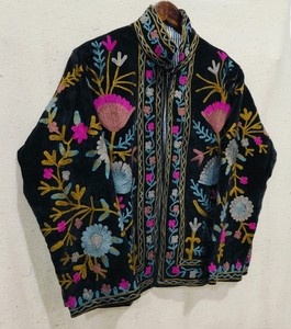 Hand Embroidered <b>Velvet</b> <b>Jacket</b> Mandarin Collar Full Sleeve Floral Pattern Autumn Women's Coat - Product Image 4
