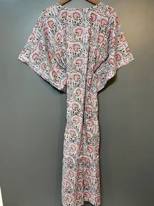 Nuevo Kaftán Elegante de Naaz Textile con Estampado Animal, Cuello en V, Cordón Ajustable, Manga Corta, Corte Evase, 100% Algodón, Encaje de Verano, Largo Completo en la Parte Delantera - Product Image 6