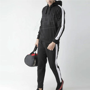 ชุดวอร์มผู้ชายผ้าฝ้ายฟลีซสำหรับฤดูหนาว พร้อมฮู้ดและกางเกงขายส่ง รับผลิตแบบ OEM พร้อมสกรีนโลโก้ตามสั่ง - Product Image 3