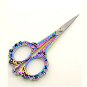 กรรไกรตัดหนังกำพร้าสแตนเลสคุณภาพสูงแบบโค้งสำหรับทำเล็บมือและเล็บเท้า  พร้อมรับทำโลโก้ตามสั่ง - Product Image 1