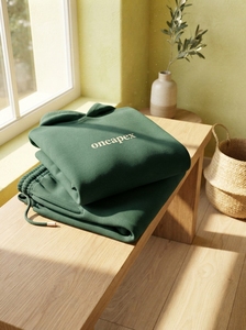 Ensemble de survêtement homme hiver uni vert à capuche, coupe classique, en coton épais, style streetwear, écoresponsable, personnalisable - Product Image 3
