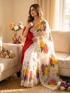 Hermoso sari de seda tabby suave con estampado floral a mano, adornado con cuentas y lentejuelas, y blusa Banglory con cuentas y lentejuelas. - Product Image 4