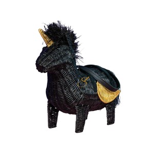 Panier de rangement en rotin en forme de cheval noir mignon avec ailes dorées, fait main, pour la décoration intérieure - Product Image 3
