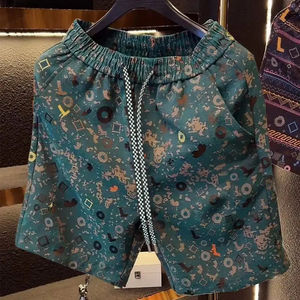 Pantalones Cortos de Hombre con Estampado Completo de Patrones Oscuros, Estilo Retro de Verano, Nuevo y Moderno - Product Image 2