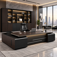 Bureau de direction de luxe sur mesure pour PDG et managers avec armoire latérale pour mobilier de bureau moderne