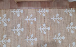 Alfombra de tejido plano de mezcla de yute y algodón sostenible 5x8 con diseño tribal Vintage Kilim hecho a mano India - Product Image 2