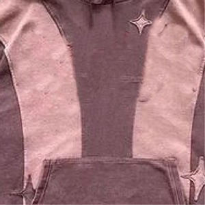 Sweat à capuche vintage délavé à l'acide, 100 % coton molletonné, éco-responsable, haute qualité, avec broderie appliquée et patchs personnalisés, style streetwear printanier - Product Image 3