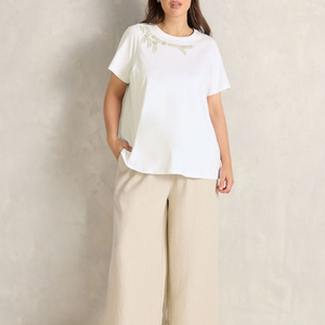 Luxury Women's White Beaded Embellished T-Shirts 100% Cotton Women's Short Sleeve T-Shirts High Quality Embellished T-Shirts - Product Image 4