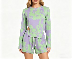 Ensemble 2 pièces pour femmes, vert tie-dye, haut asymétrique à manches longues et short, tenue de streetwear tendance assortie - Product Image 6