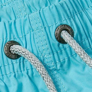 Shorts de bain premium pour hommes |   Short de bain urbain d'été à séchage rapide, coupe-vent et écologique, motif blocs dégradés bleu azur, pour le surf - Product Image 3