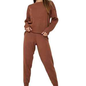 Créez Votre Propre Survêtement Femme de Haute Qualité - Nouvelle Arrivée - Survêtement Léger pour Femme Fabriqué au Pakistan - Product Image 6