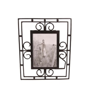 High Quality Wholesale Black White Iron <b>Photo</b> <b>Frame</b> Wall Decor Black Color Wall Hanging Decoration Black Wrought Iron Wall Decor - Product Image 1