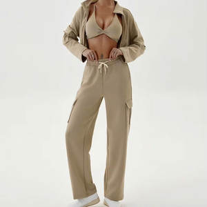 Venta al por mayor de ropa de fitness para gimnasio personalizado de 2 piezas conjunto de mujeres de cintura alta pantalones cortos de motorista y Top corto de deporte conjuntos de yoga - Product Image 6