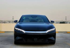 Coche eléctrico PHEV BYD HAN con 1300 km de autonomía total - Product Image 6