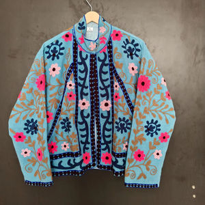 Chaqueta Acolchada Bohemia Floral Tejida a Mano con Bordado, 100% Lana Ecológica, para Mujer, Invierno 2026, Gran Venta - Product Image 1