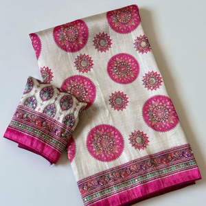 Sari en soie pashmina doux de qualité supérieure avec tissage Rajwadi et design de pallu à pompons fantaisie - Product Image 1
