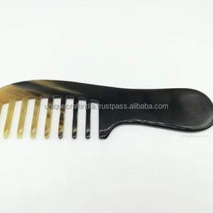 Peine de cuerno de Color de buey Natural 100% orgánico elegante estilo indio hecho a mano por Unique Craft India hecho a mano 100% peine de cuerno Natural - Product Image 1