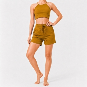 Ensemble haut court sans manches léger et short à taille haute avec cordon de serrage pour femmes, idéal pour un style estival confortable - Product Image 3