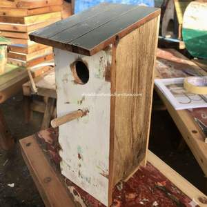 Nichoir pour oiseaux en bois recyclé, fait main, durable, en forme de bateau, couleur bois vieilli, cage à oiseaux originale, pour petits oiseaux d'extérieur - Product Image 3