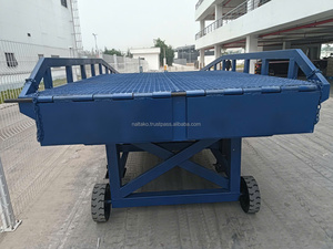 Rampe de chargement mobile réglable Naltako de 6 tonnes pour chariot élévateur et moto, rampe de conteneur pour cour d'entrepôt, rampe hydraulique de 6t - Product Image 2