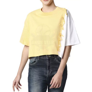 เสื้อยืดครอปผู้หญิง ทรงไม่สมมาตร ตัดต่อสีเหลืองขาว คอกลม แขนสั้น ทรงหลวม ผ้าถัก 100% คอตตอน สำหรับฤดูใบไม้ผลิและฤดูร้อน - Product Image 1
