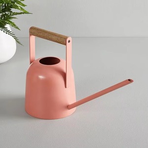 Regadera de Metal Rosa con Mango de Madera, Herramienta de Jardinería Duradera, Bellamente Elaborada por KHOOSI OVERSEAS - Product Image 2