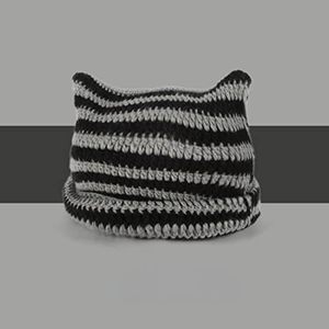 Bonnet en tricot à oreilles de chat rayé personnalisé de haute qualité, bonnet en tricot à cornes de diable carrées, vente en gros, fabricant OEM - Product Image 1