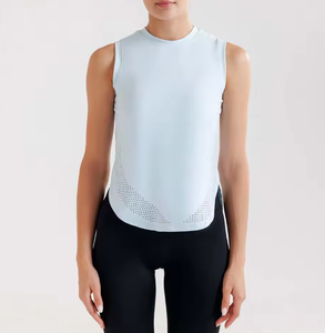 เสื้อกล้ามออกกำลังกายไร้ตะเข็บสำหรับผู้หญิง ระบายอากาศได้ดี แห้งเร็ว เหมาะสำหรับโยคะ ฟิตเนส วิ่ง และเล่นกีฬา - Product Image 1