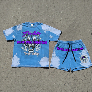 Conjunto de dos piezas para hombre: Camiseta y pantalones cortos con estampado de grafiti personalizado, lavado ácido, estilo casual, desgastado y de corte holgado. - Product Image 1
