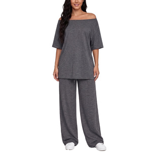 Ensemble de survêtement ample à épaules dénudées avec sweat à capuche, haute qualité, logo personnalisé, deux pièces, tenue décontractée, vente en gros ODM - Product Image 1