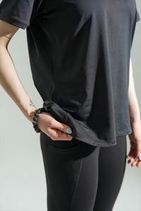 เสื้อยืดผู้หญิงขายดี ผ้าฝ้ายเจอร์ซีย์ฟลีซ 100% คอกลม แขนสั้น สวมใส่สบาย พิมพ์ลายดิจิทัล เป็นมิตรต่อสิ่งแวดล้อม - Product Image 6