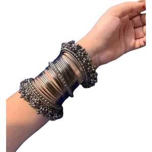 Pulseras Churiyan Kashmiri Hechas a Mano para Mujer, Color Arcoíris, con Perlas, Diseño Geométrico Moderno, Colores y Tamaños Personalizables, Terciopelo - Product Image 1