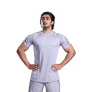 Camisetas Deportivas Personalizadas para Hombre, Ajustadas, con Logotipo Frontal, de Secado Rápido y Transpirables, para Gimnasio y Entrenamiento - Product Image 1