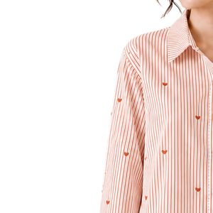 เสื้อเชิ้ตผู้หญิงลายทางสีส้มสนิมขาว แขนยาว ผ้าฝ้าย ปักลายหัวใจ ทรงหลวม สไตล์ลำลอง แฟชั่นโอเวอร์ไซส์ - Product Image 3