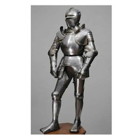 Armure médiévale artisanale, costume historique traditionnel conçu pour les reconstitutions théâtrales et les aventures de cosplay
