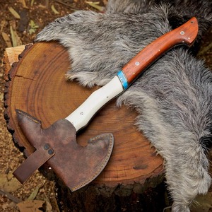 Hacha industrial personalizada para bushcraft con mango de madera de Paddock |   Hacha de acero 1095 hecha a mano para exteriores con funda de cuero - Product Image 5