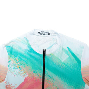 Maillot de cyclisme pour femme à coupe flexible, doté d'un matériau anti-humidité et adapté aux performances sur route - Product Image 3