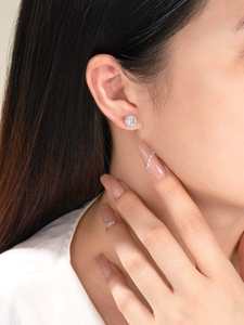 Boucles d'oreilles clous de luxe en argent sterling 925 avec diamants naturels certifiés IGI, idéales pour le quotidien, les fêtes et les cadeaux – Approvisionnement direct usine - Product Image 2