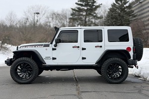 Jeep Wrangler Unlimited Rubicon Recon 4x4 2017 - Product Image 2