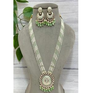 Ensemble de collier avec pendentif en perles Kundan Polki en moissanite de qualité supérieure de luxe pour les mariages et les soirées pour femmes - Product Image 1