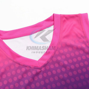 Conjunto de Camiseta y Pantalones Cortos de Baloncesto Hechos de Tela de Poliéster de Secado Rápido, Diseño Personalizable para un Máximo Flujo de Aire y Rendimiento del Jugador - Product Image 4