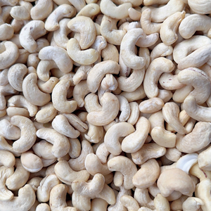 Nueces Directas de Fábrica SANTIGO, Nueces de Anacardo W320, Anacardos W240 al Vacío - Product Image 1