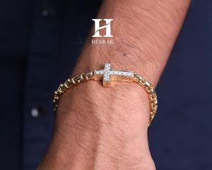 สร้อยข้อมือทองคำ 14K สุดหรูสำหรับผู้ชาย ประดับเพชรเพทายเต็มวง พร้อมจี้รูปกางเขน สไตล์ศาสนา ดีไซน์โซ่กลมหนา - Product Image 1