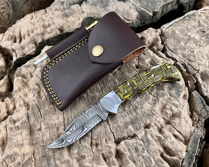 Nouvelle édition haut de gamme, couteau de poche personnalisé en acier Damas fait main, manche en bois, verrouillage arrière, couteau pliant de survie, de chasse et de camping - Product Image 5